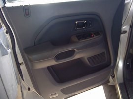 2006 HONDA PILOT, SILVER, EX MODEL, 3.5L, AT, FWD.  A25195